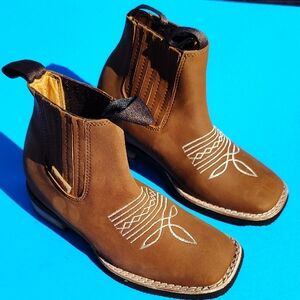 ( Boys ) Brown Leather Ankle Boots.